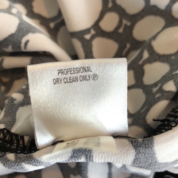 Calvin Klein Pleated Sleeveless Blouse - Picture 7 of 7